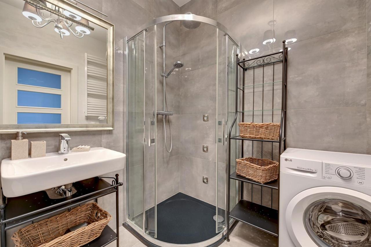 Apartments Riva - Nadmorski Dwor Premium Gdansk Ngoại thất bức ảnh